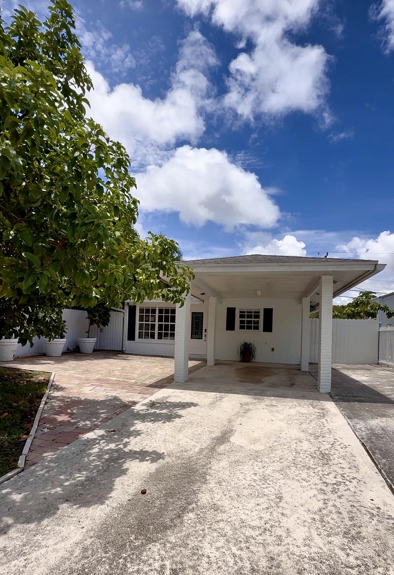 904 Ortega Road, West Palm Beach FL 33405