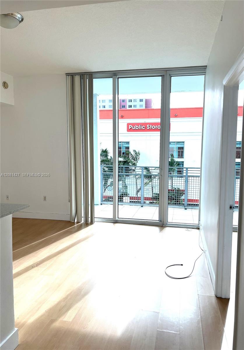 350 NE 24th St # 407 — Photo 3