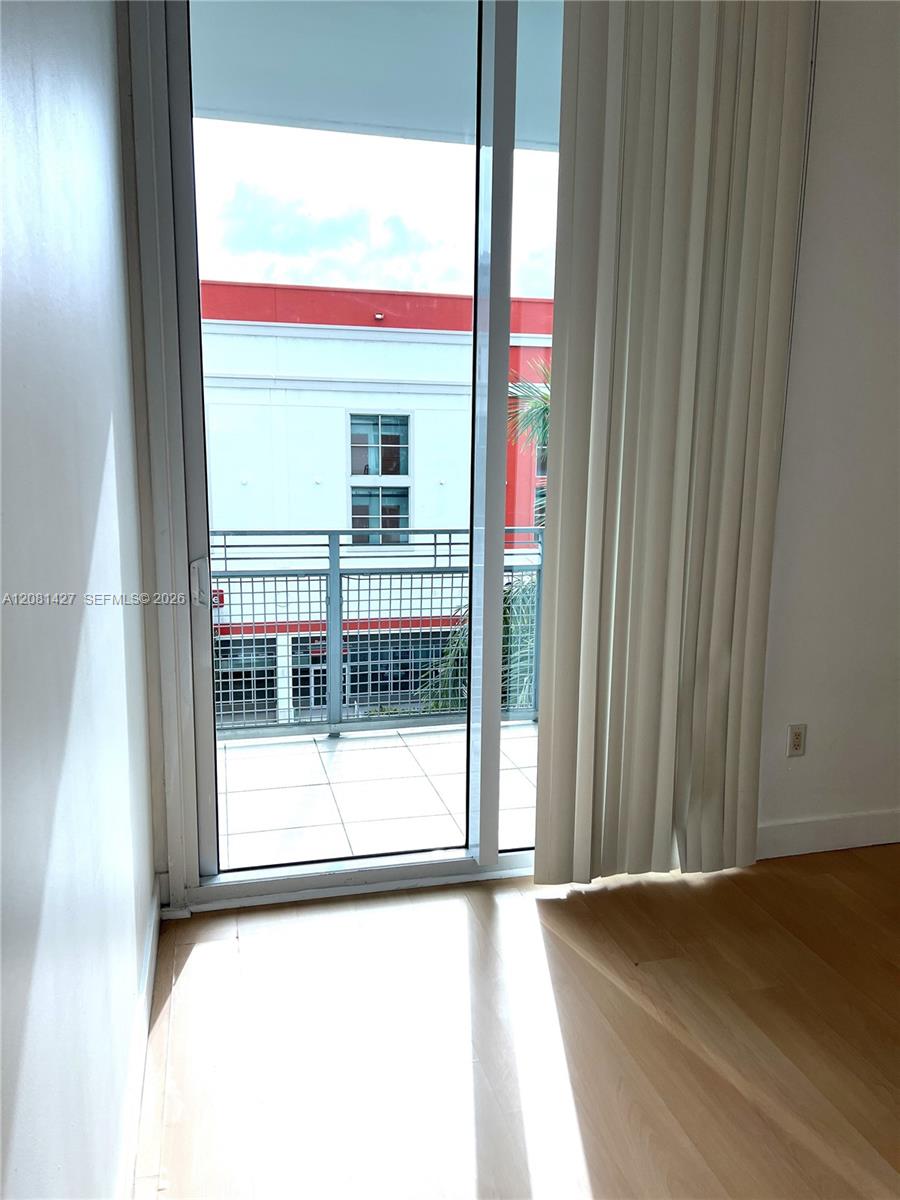 350 NE 24th St # 407 — Photo 5