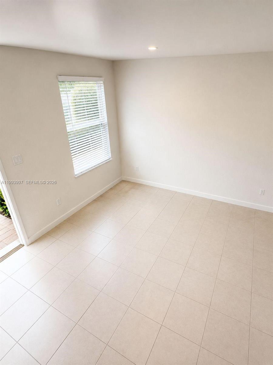 12773 SW 234th Ter — Photo 4