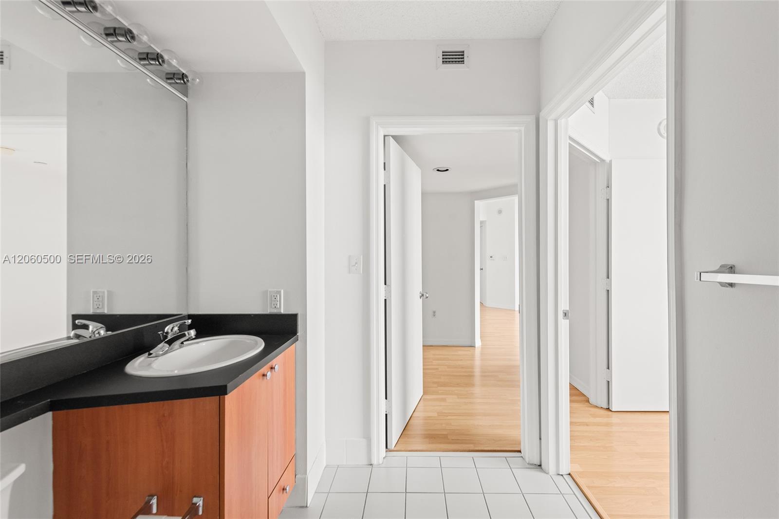 1330 West Ave # 1406 — Photo 4