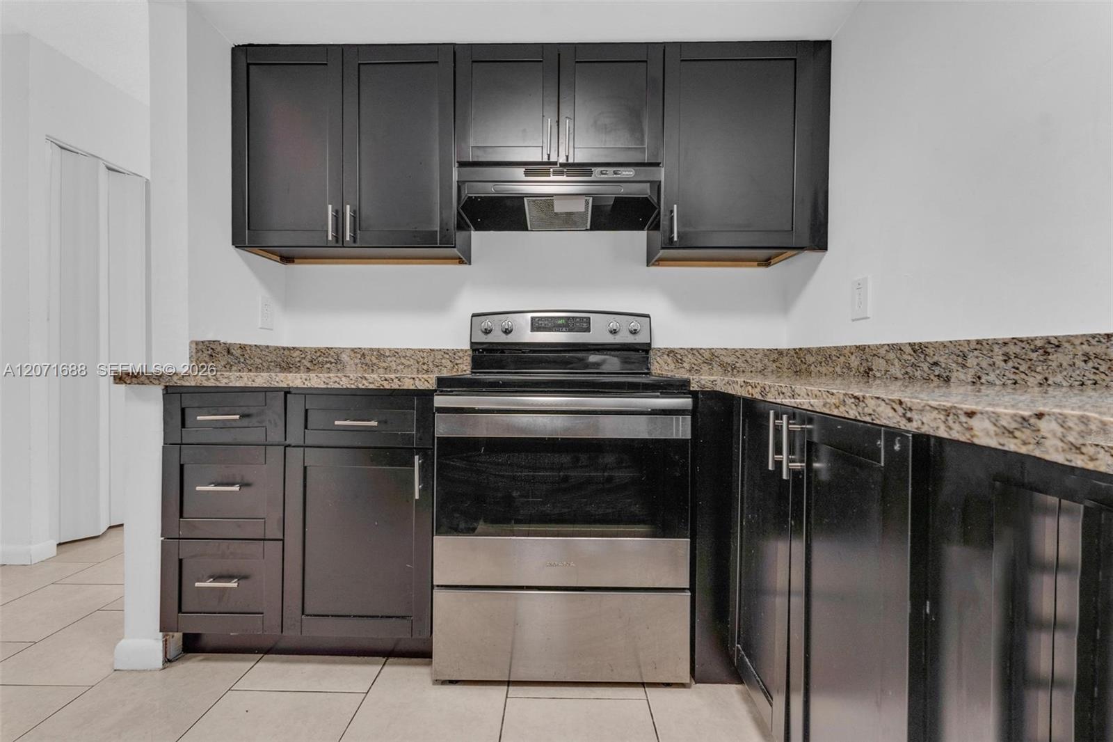 3751 SW 60th Avenue # 1 — Photo 4