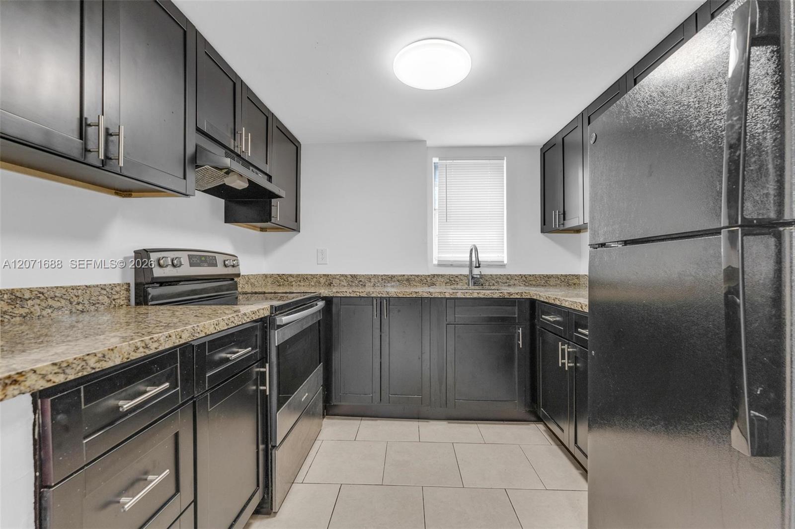3751 SW 60th Avenue # 1 — Photo 5
