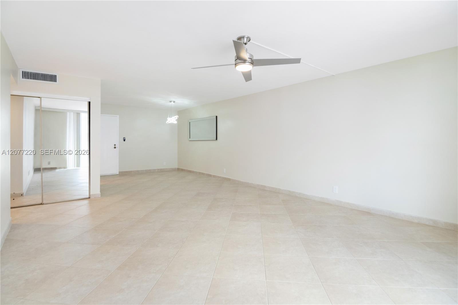 16740 NE 9th Ave # 604 — Photo 3