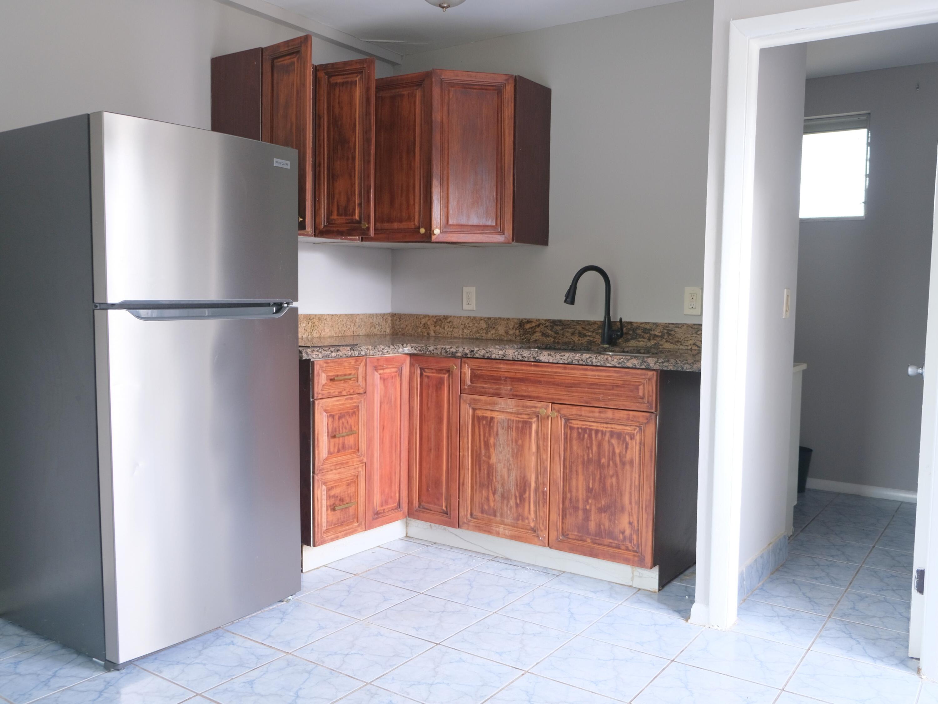 438 ROSELAND Drive # 2 — Photo 4
