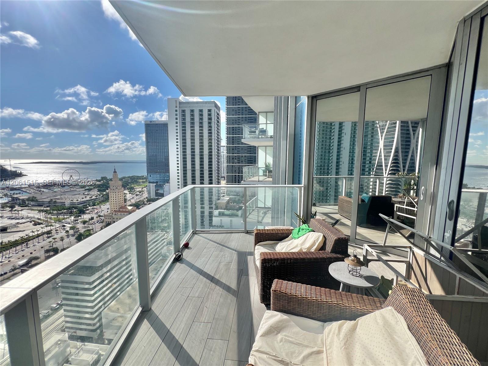 851 NE 1st Ave # 2605, Miami FL 33132