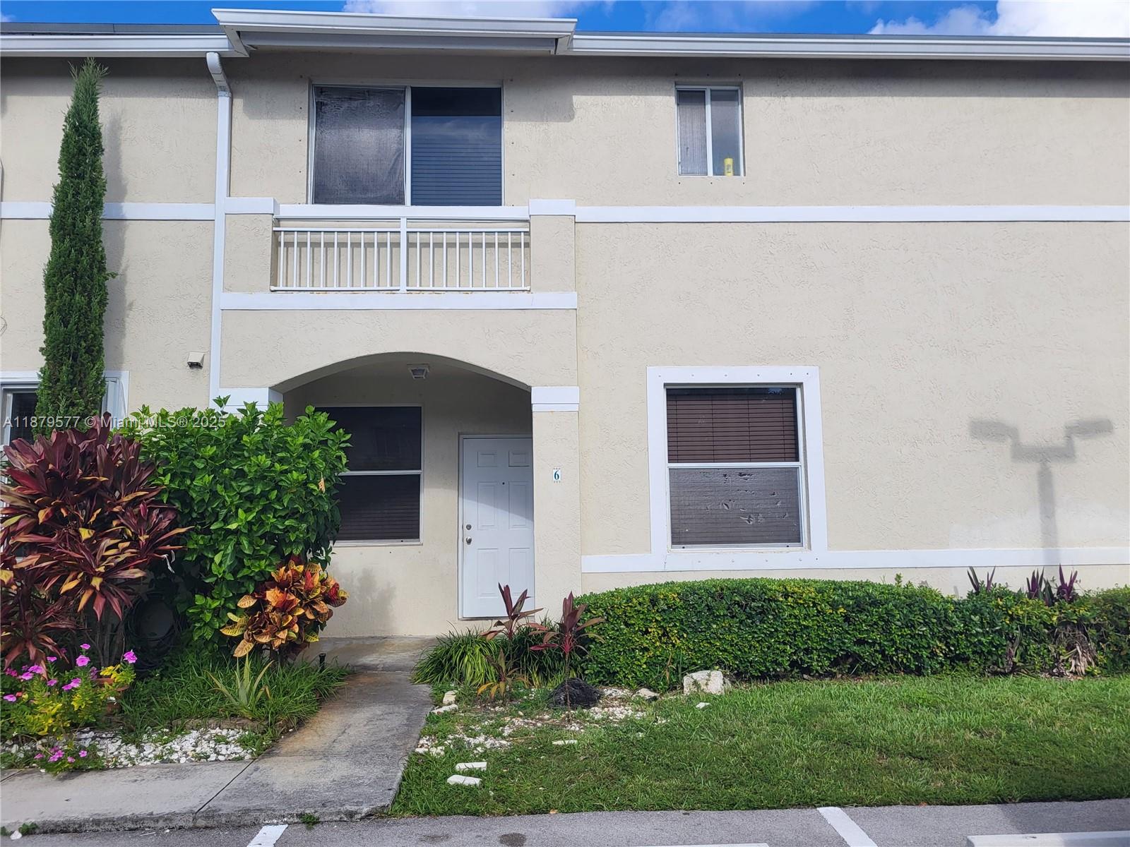 820 NE 212th Ter # 6, Miami FL 33179