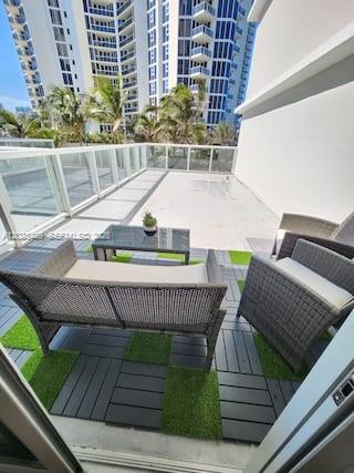 19201 Collins Ave # 117 — Photo 2