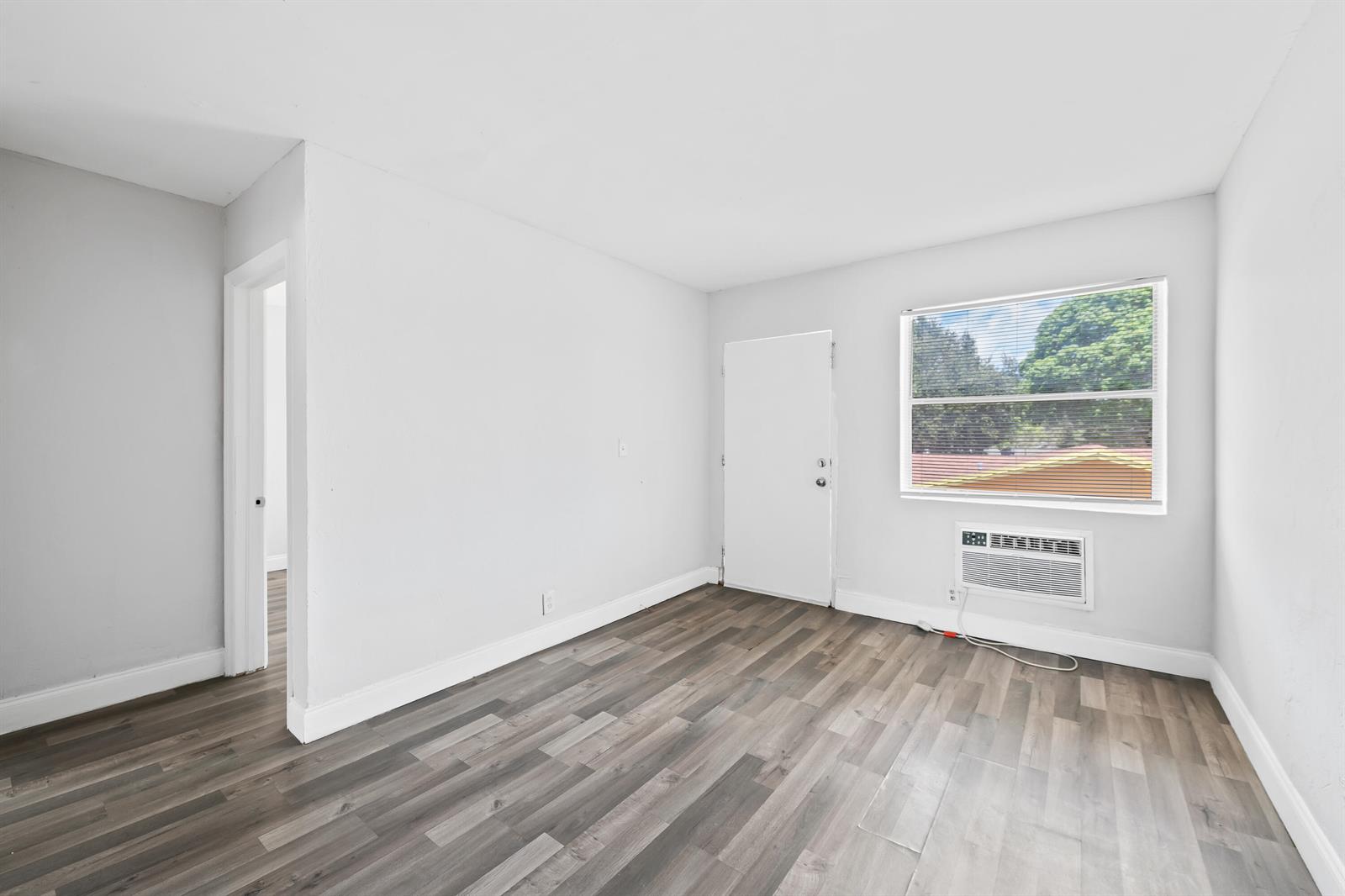 1761 Ali Baba Avenue View 2