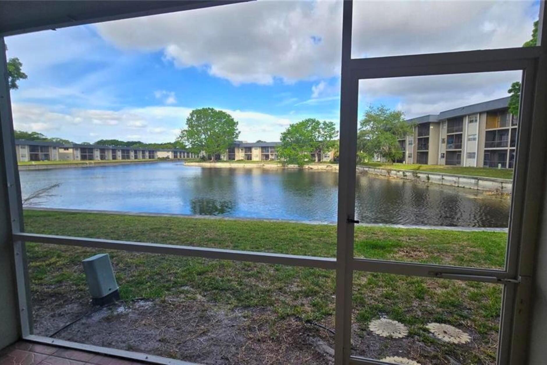 7801 Colony Circle S # 106 — Photo 3