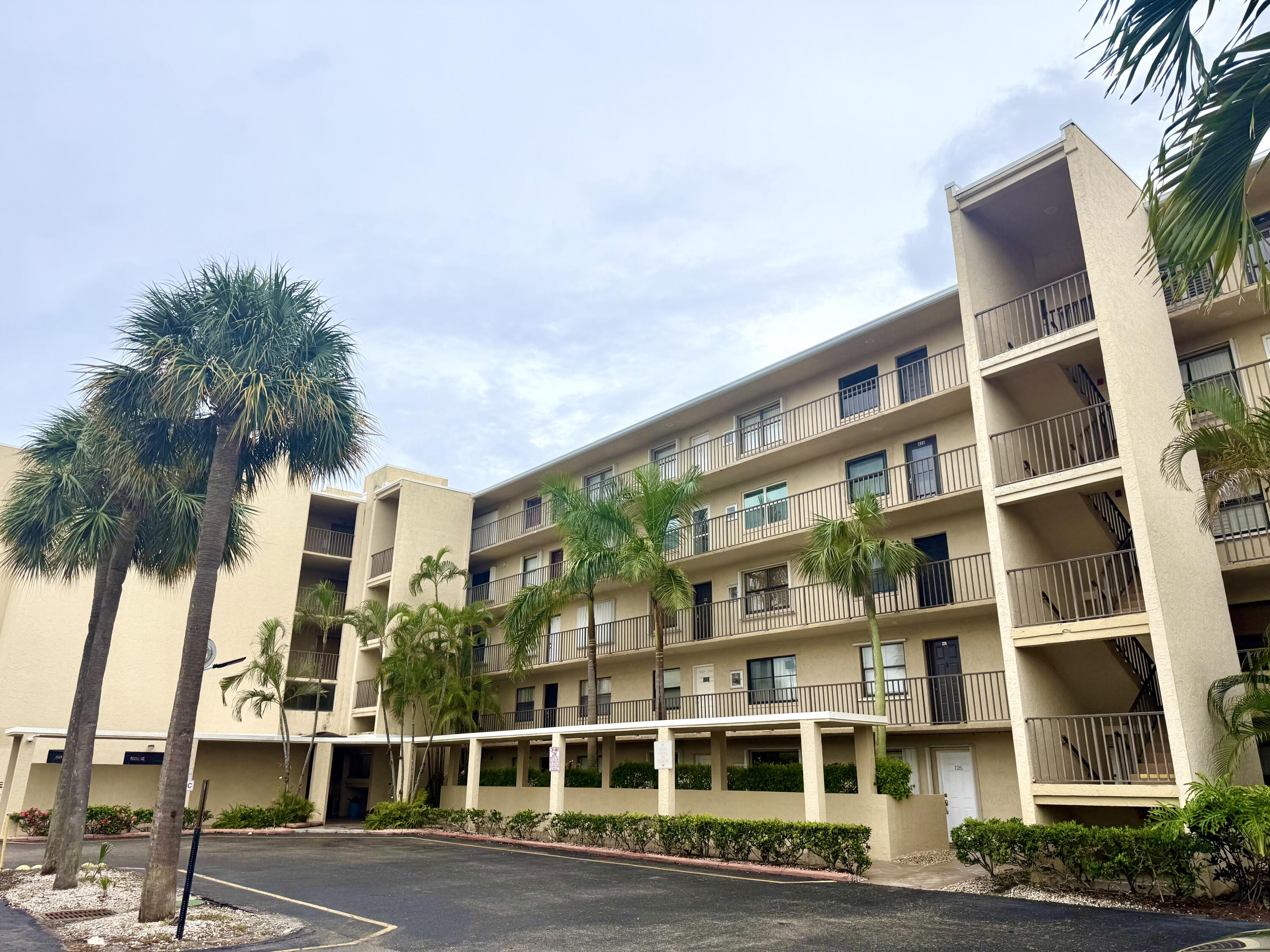 896 N Federal Highway # 325, Lantana FL 33462