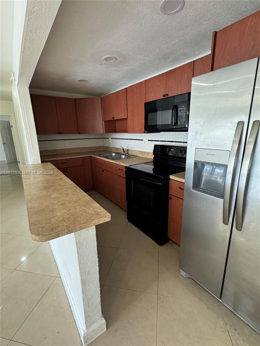 4530 NW 79th Ave # 2D — Photo 2
