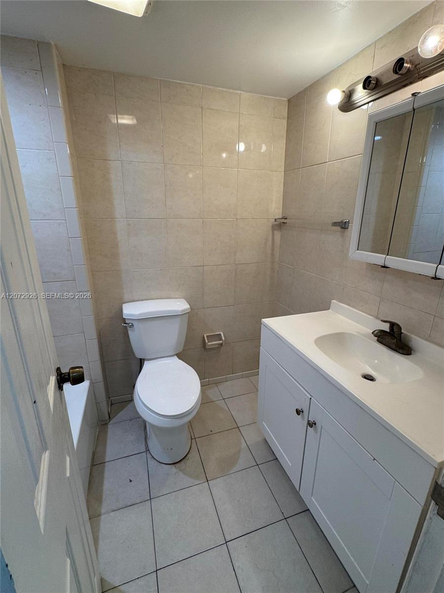 4530 NW 79th Ave # 2D — Photo 3
