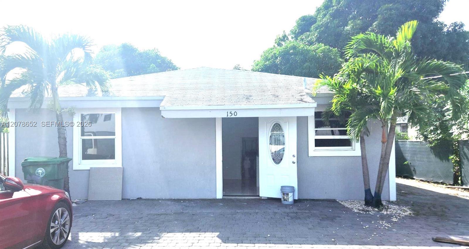 150 NW 17th Ct — Photo 4