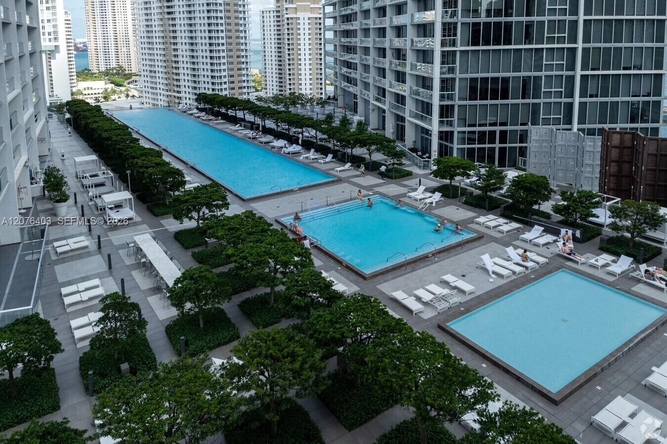 485 Brickell Ave # 2807 — Photo 2