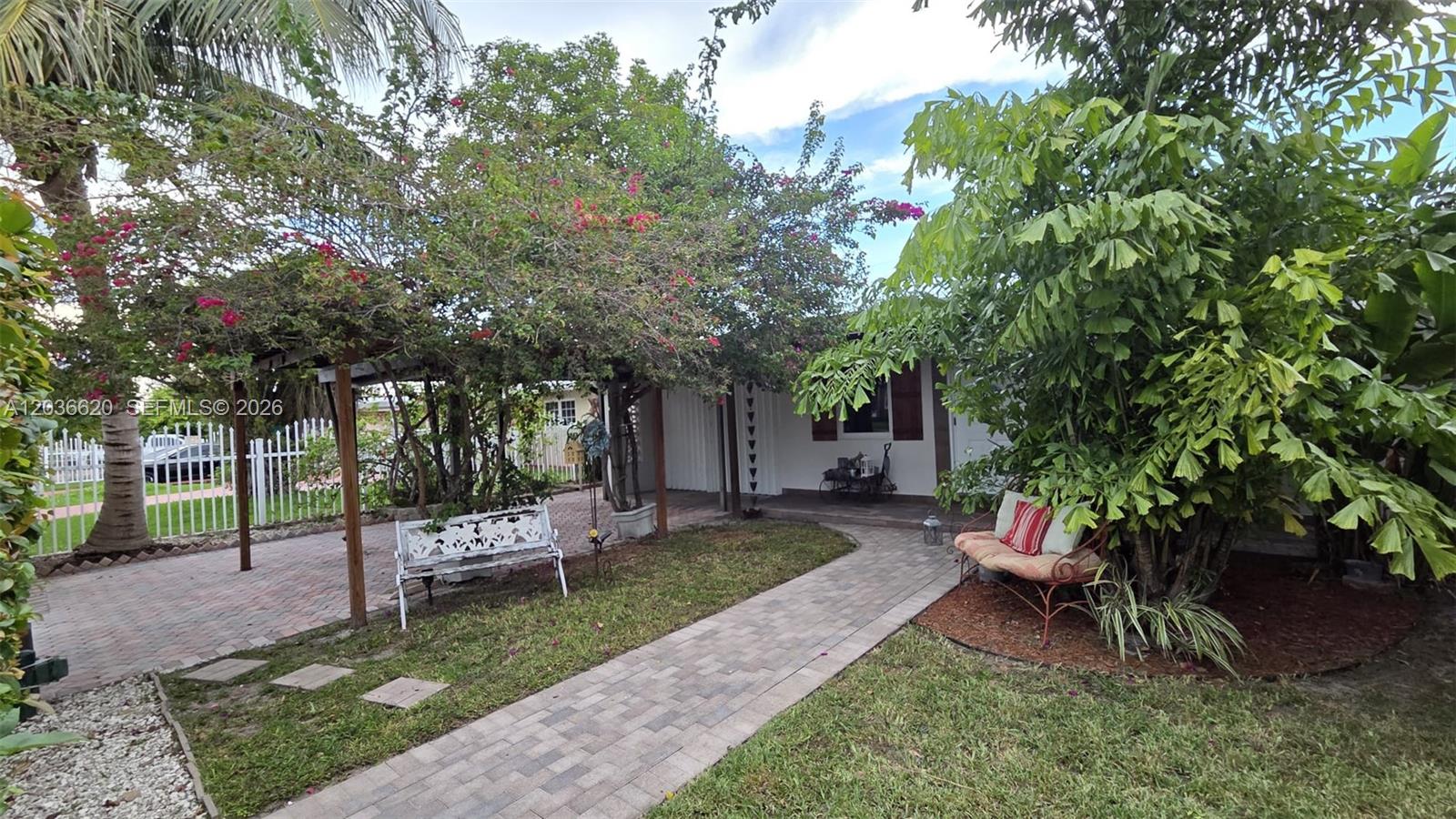 3511 SW 105th ct — Photo 4