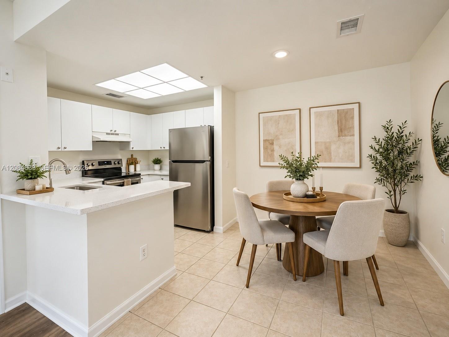 2027 SE 10th Ave # 731 — Photo 5