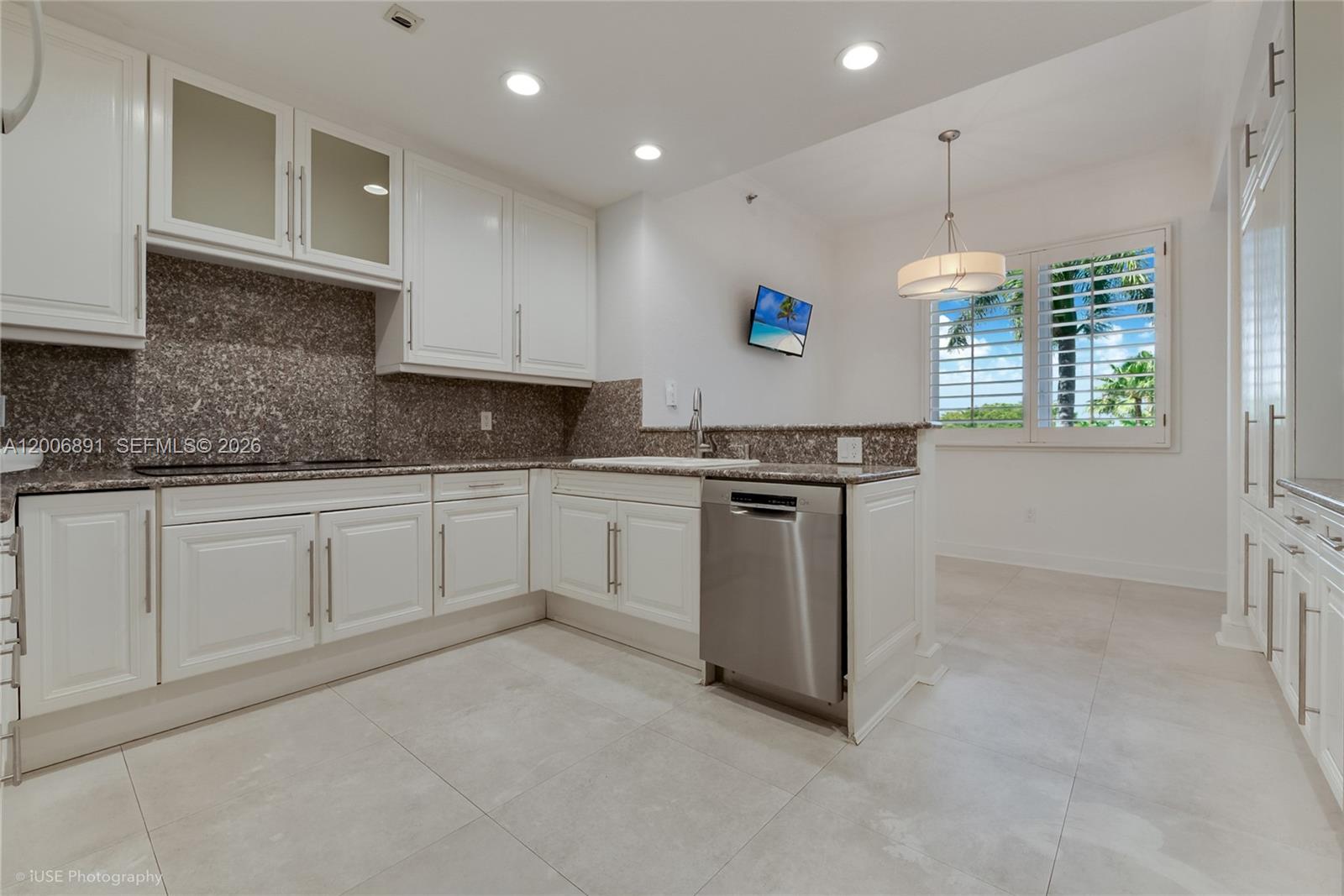 13643 Deering Bay Dr # 146 — Photo 5