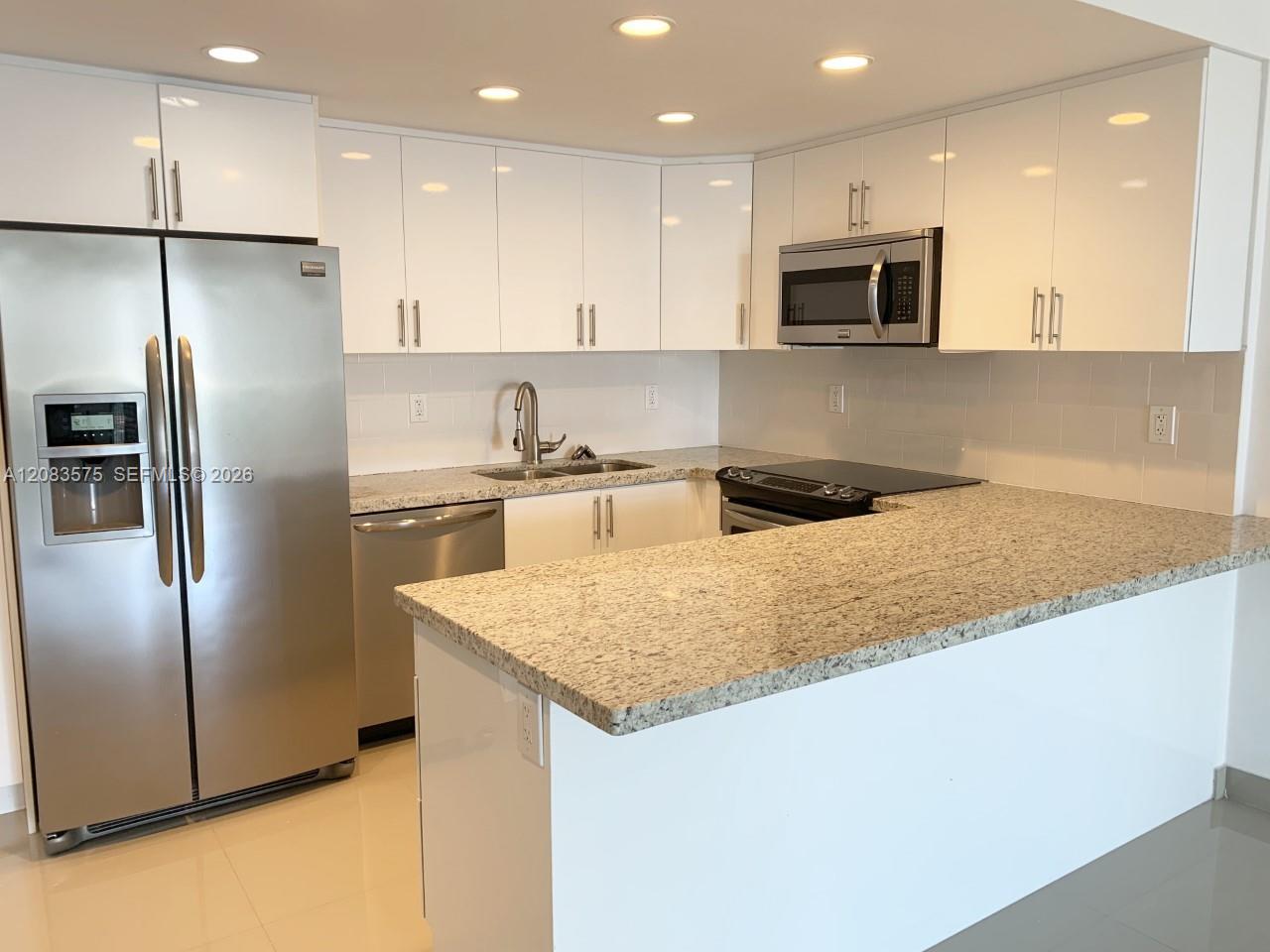 19390 Collins Ave # 805 — Photo 4