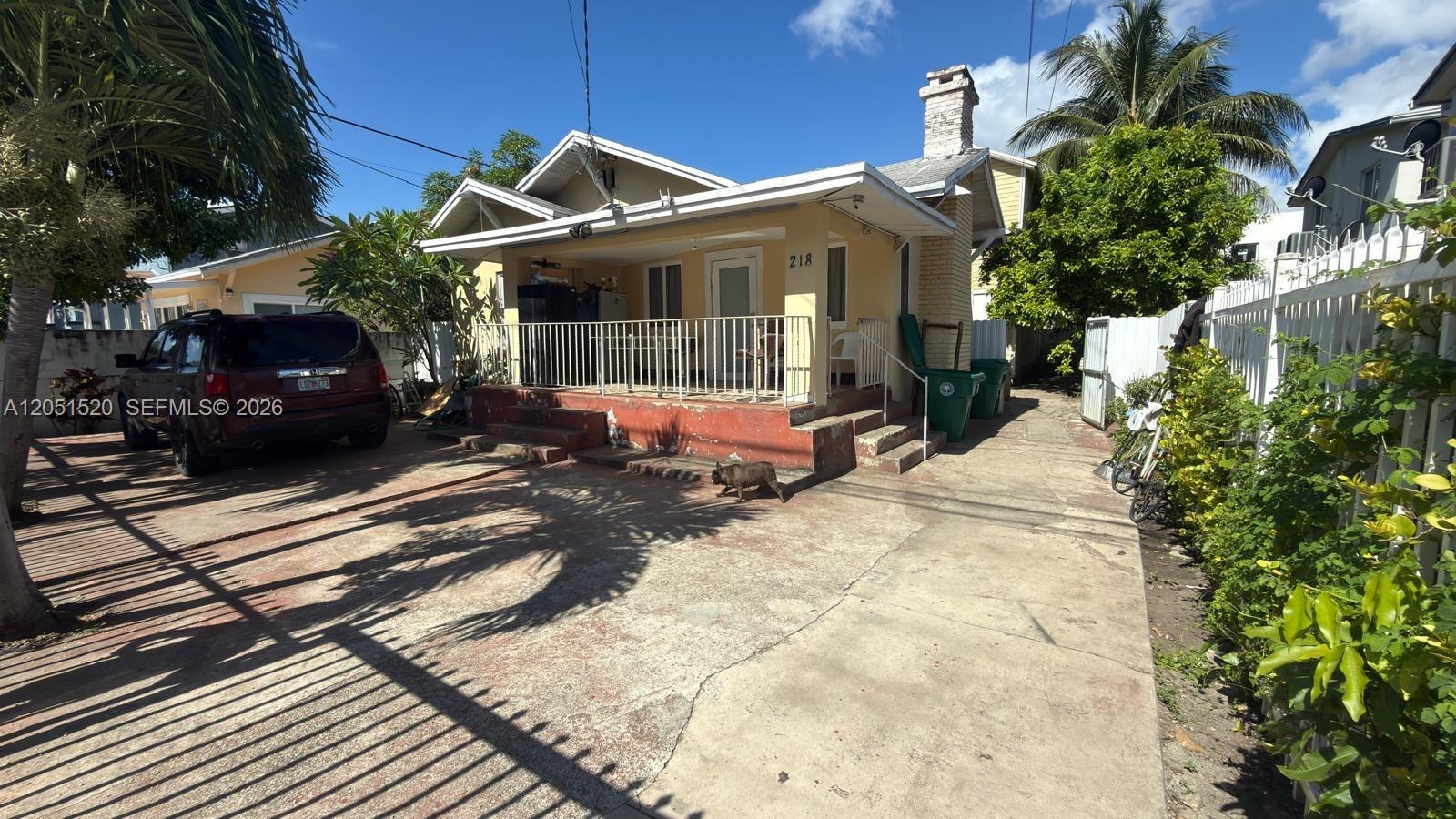 218 SW 10th Ave, Miami FL 33130