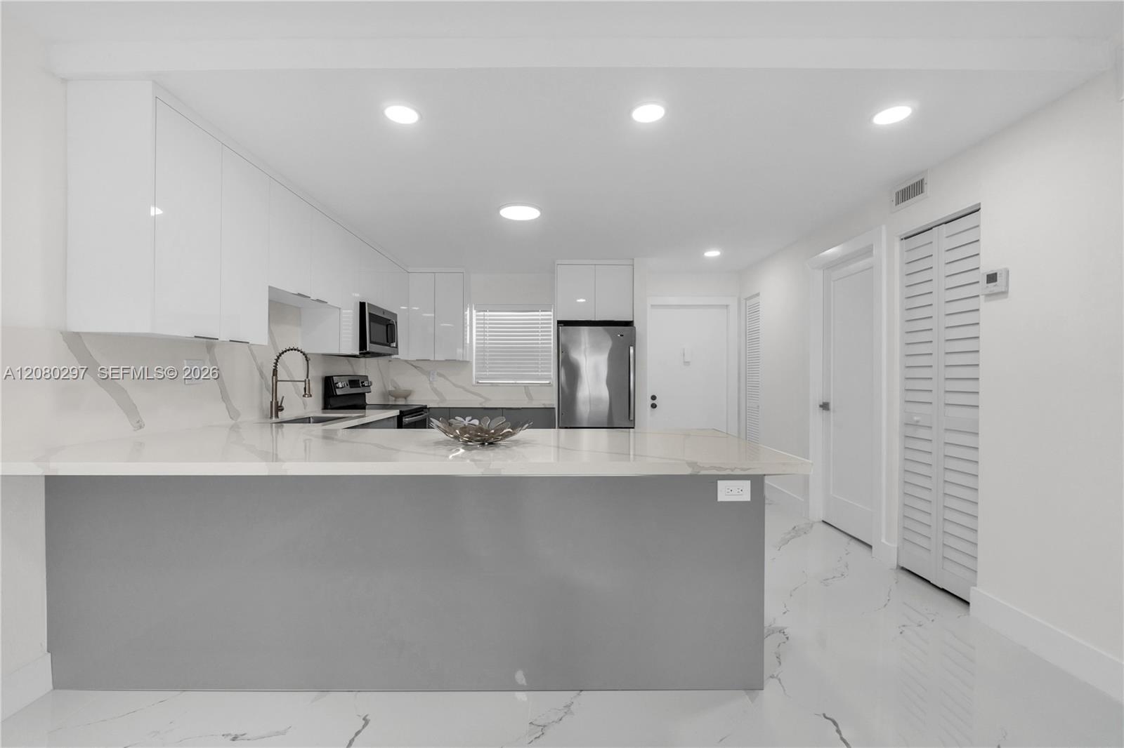 5100 SW 90th Ave # 109 — Photo 2