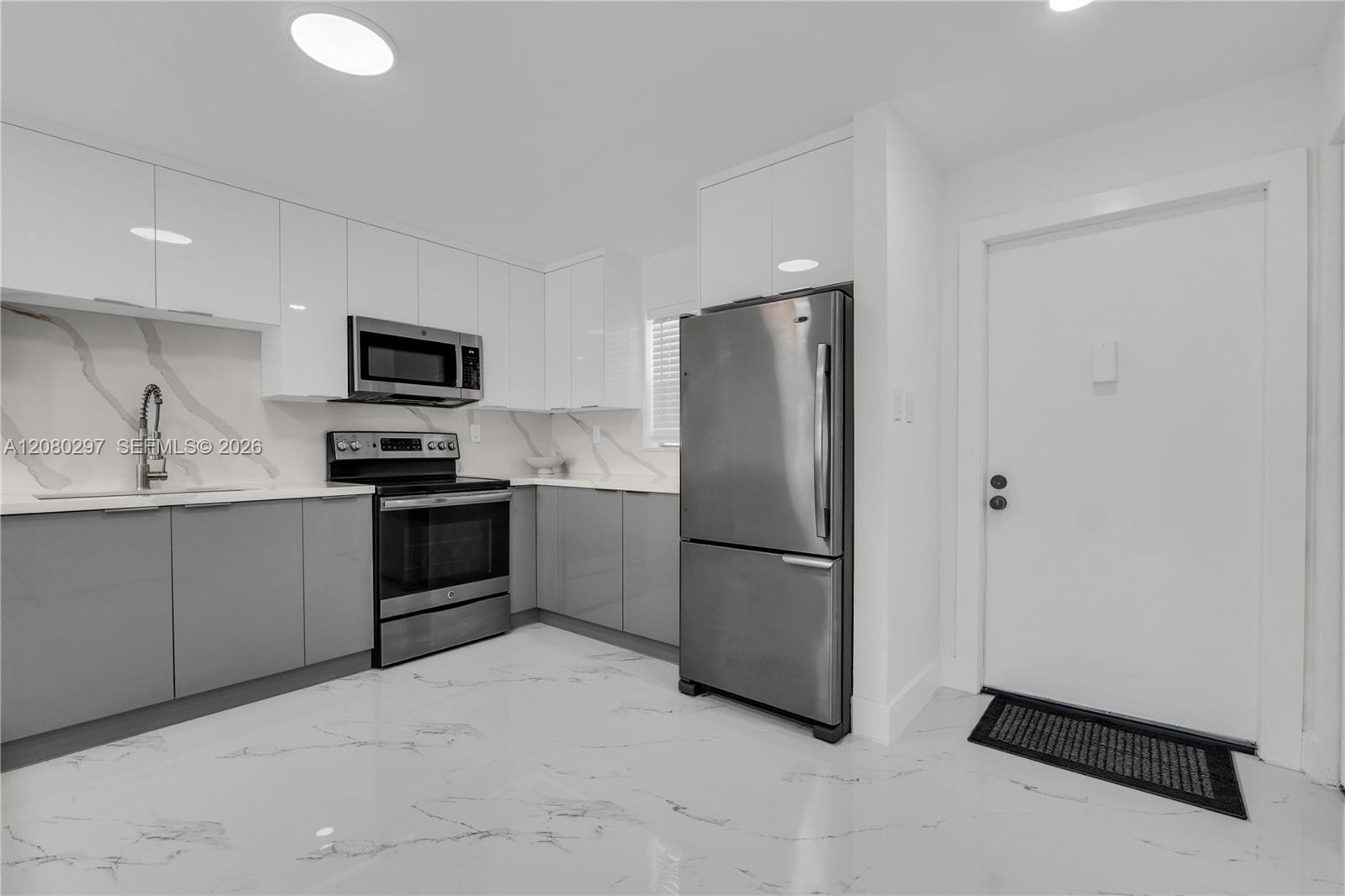 5100 SW 90th Ave # 109 — Photo 4
