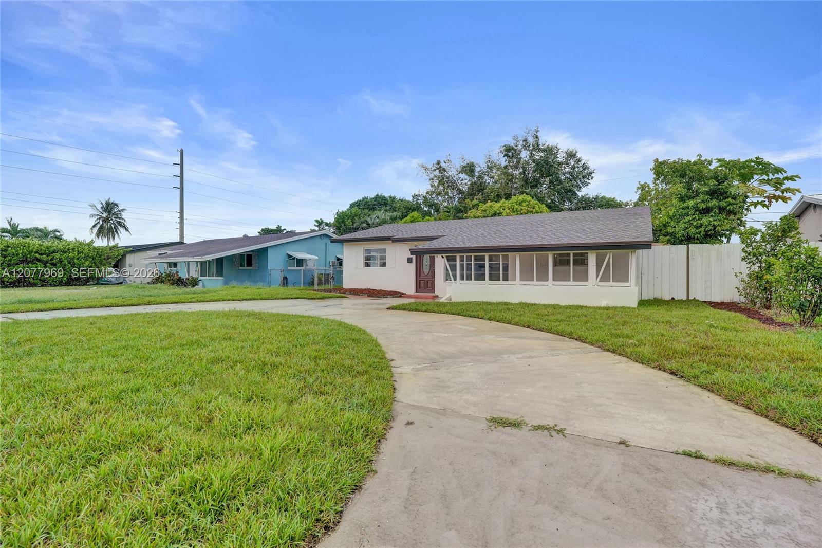 6761 Pershing St — Photo 3