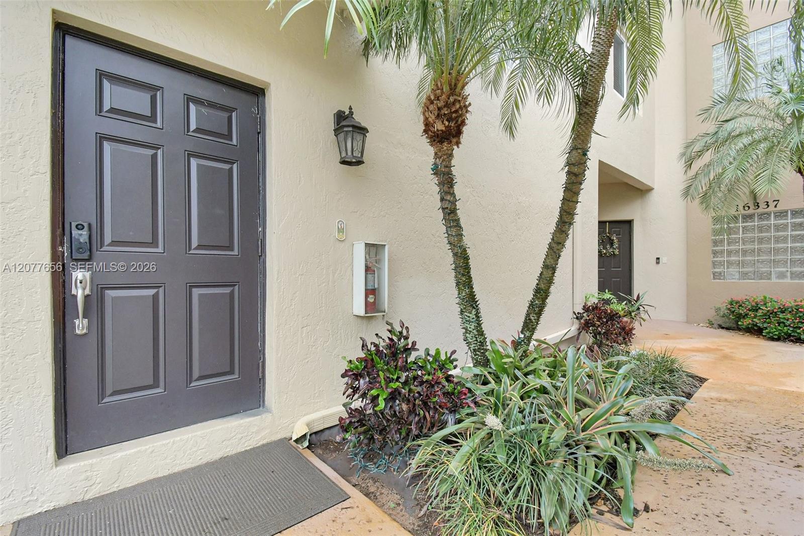 16339 Malibu Dr # 22 — Photo 4