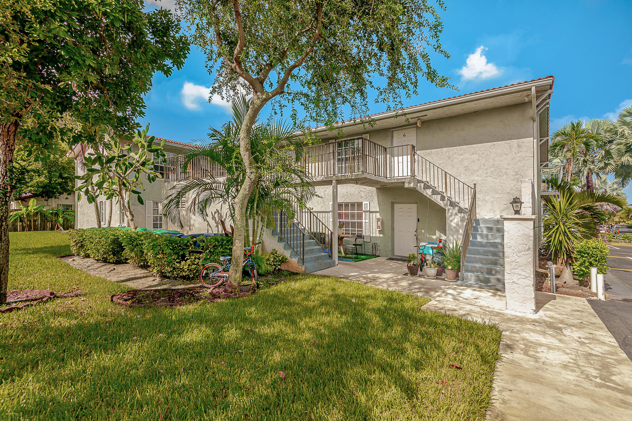 8706 W Sample Road # 4, Coral Springs FL 33065