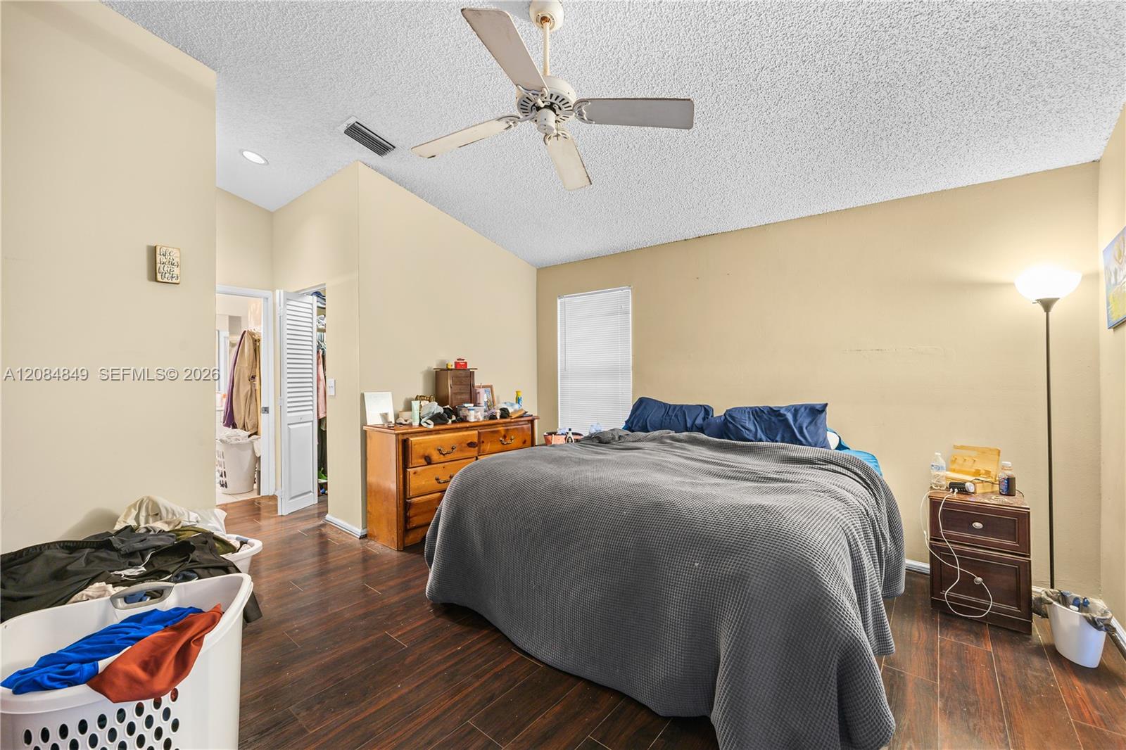 1065 W Fairfax Cir W — Photo 5