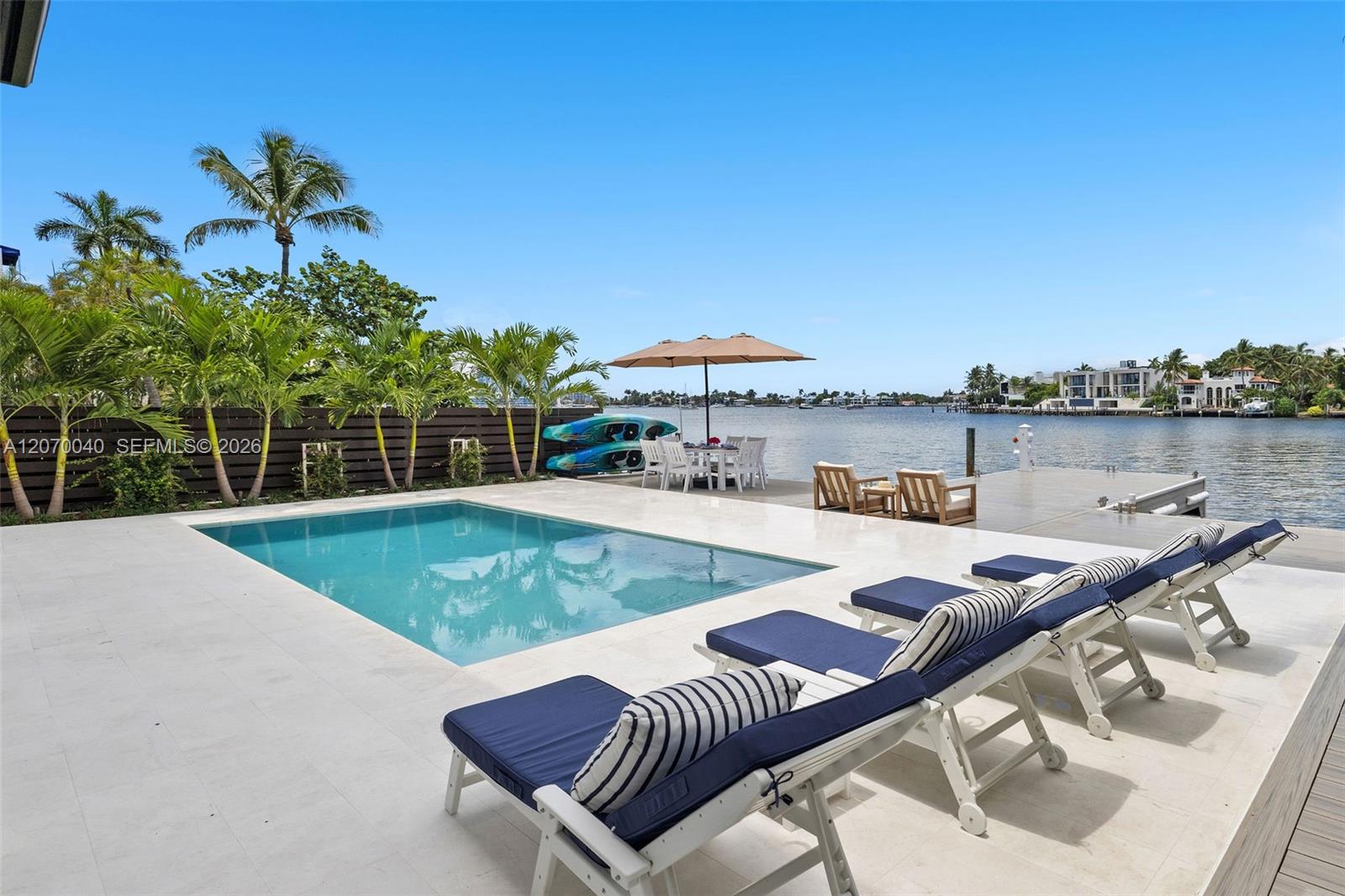 257 N Coconut Ln View 3