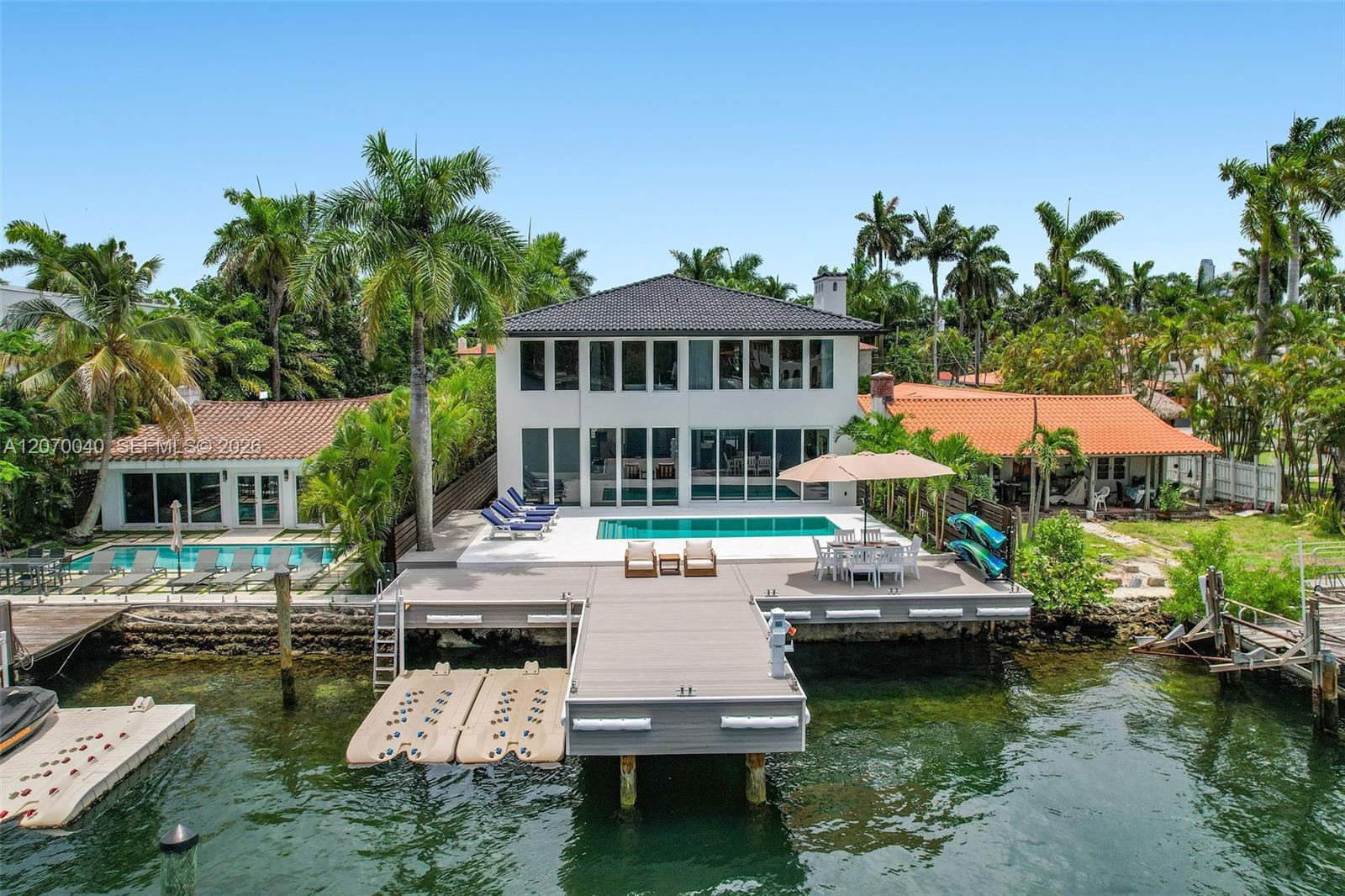 257 N Coconut Ln View 4