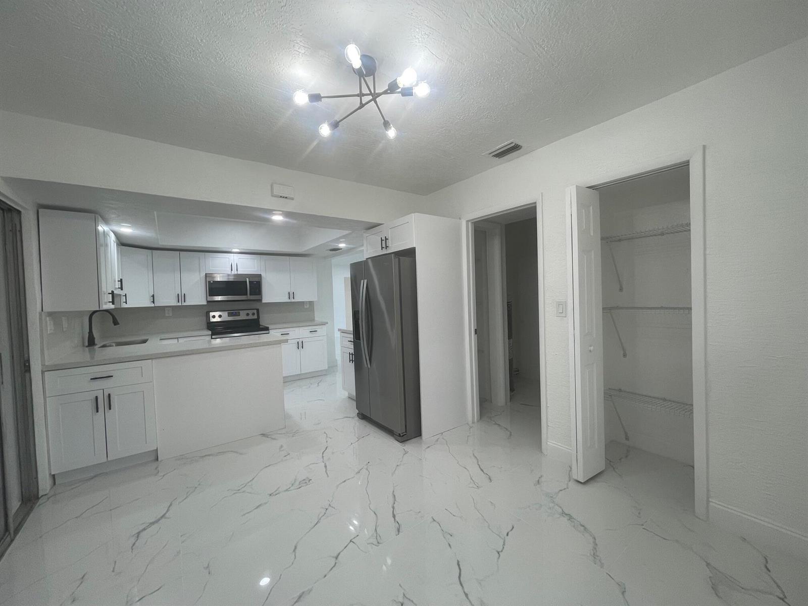 kitchenn full