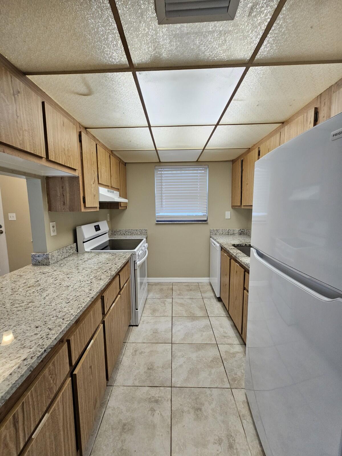 1820 N CONGRESS Avenue # 104 — Photo 4