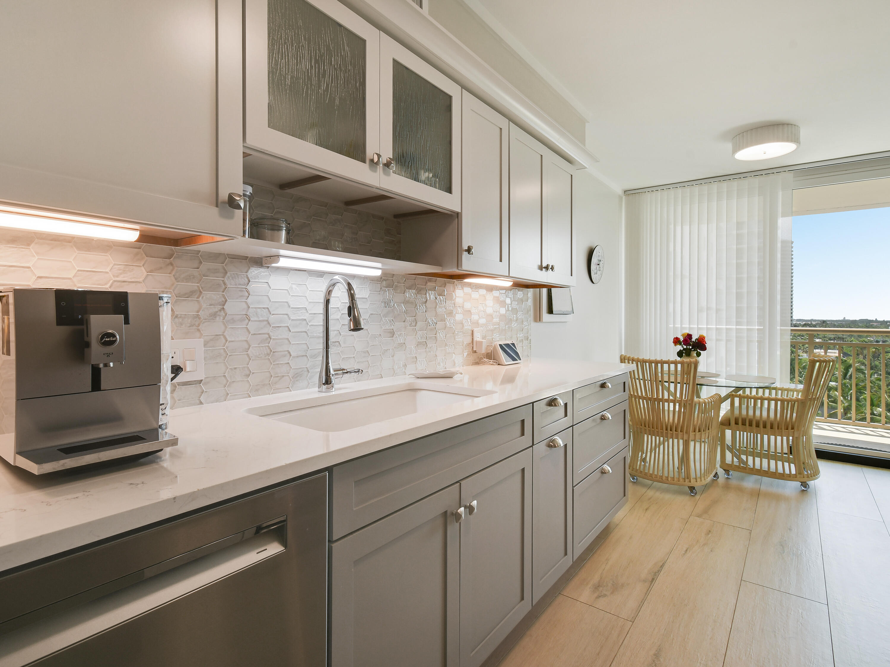 3400 N OCEAN Drive # 908 — Photo 4