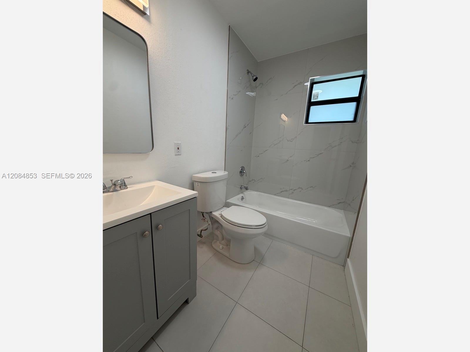 19110 SW 113th Pl # 19110 — Photo 3