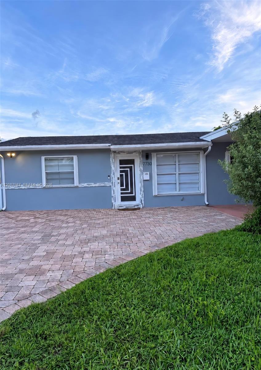 7730 NW 42nd St, Hollywood FL 33024