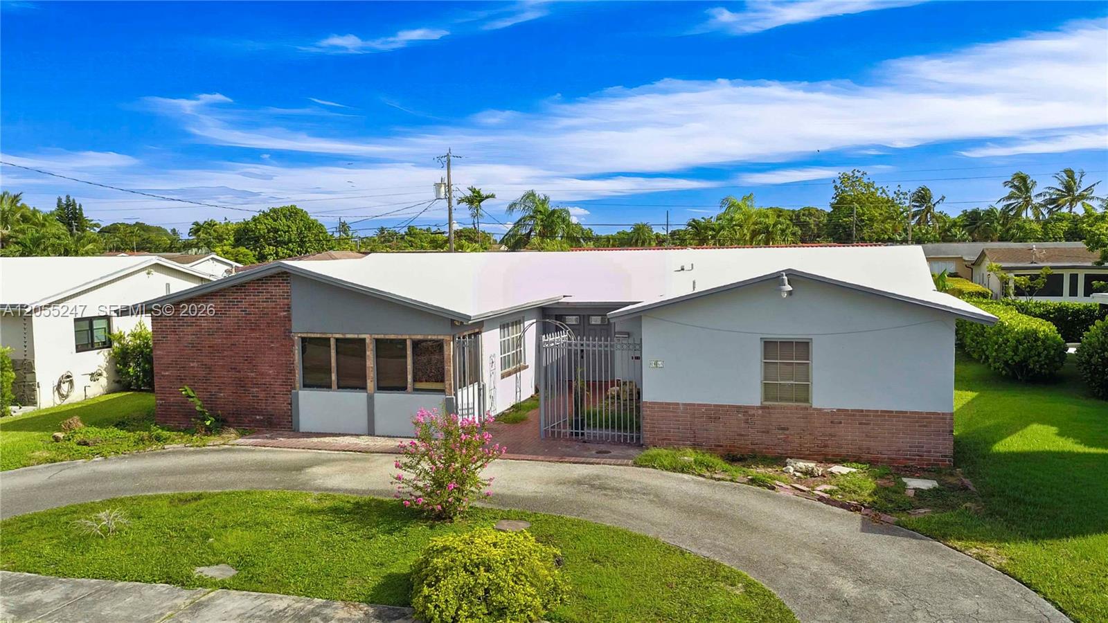 12465 SW 33rd St — Photo 5