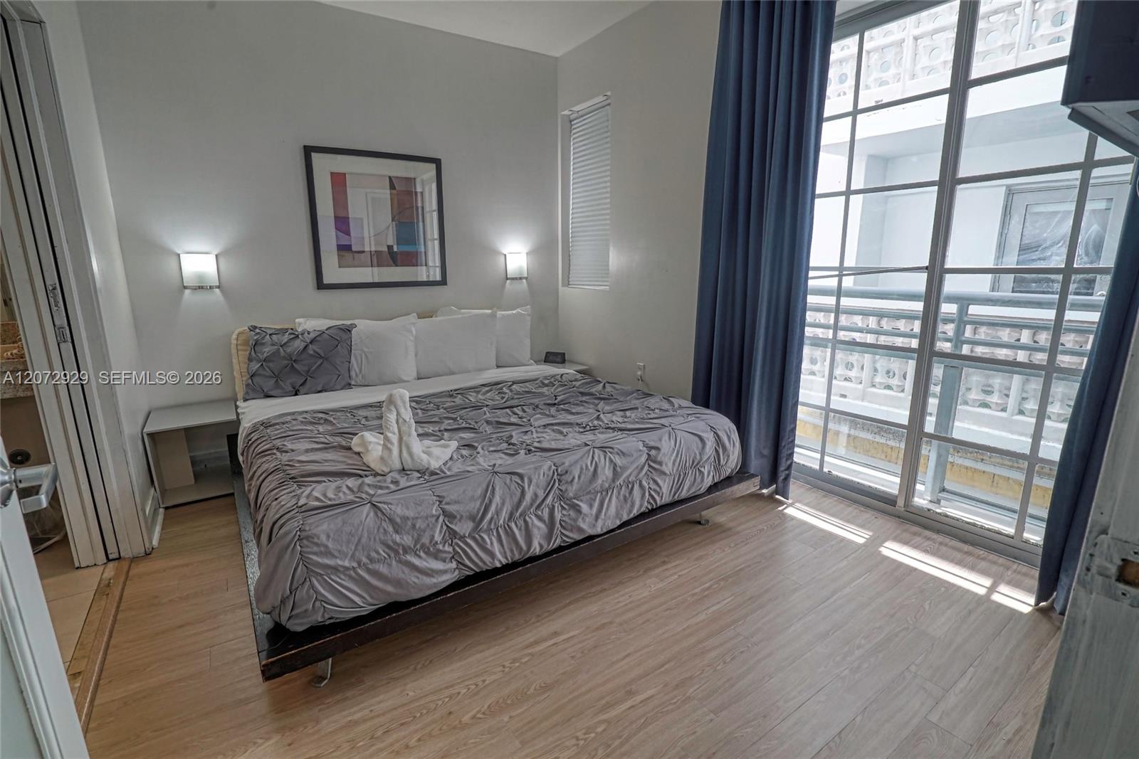1036 Ocean Dr # B202 — Photo 5