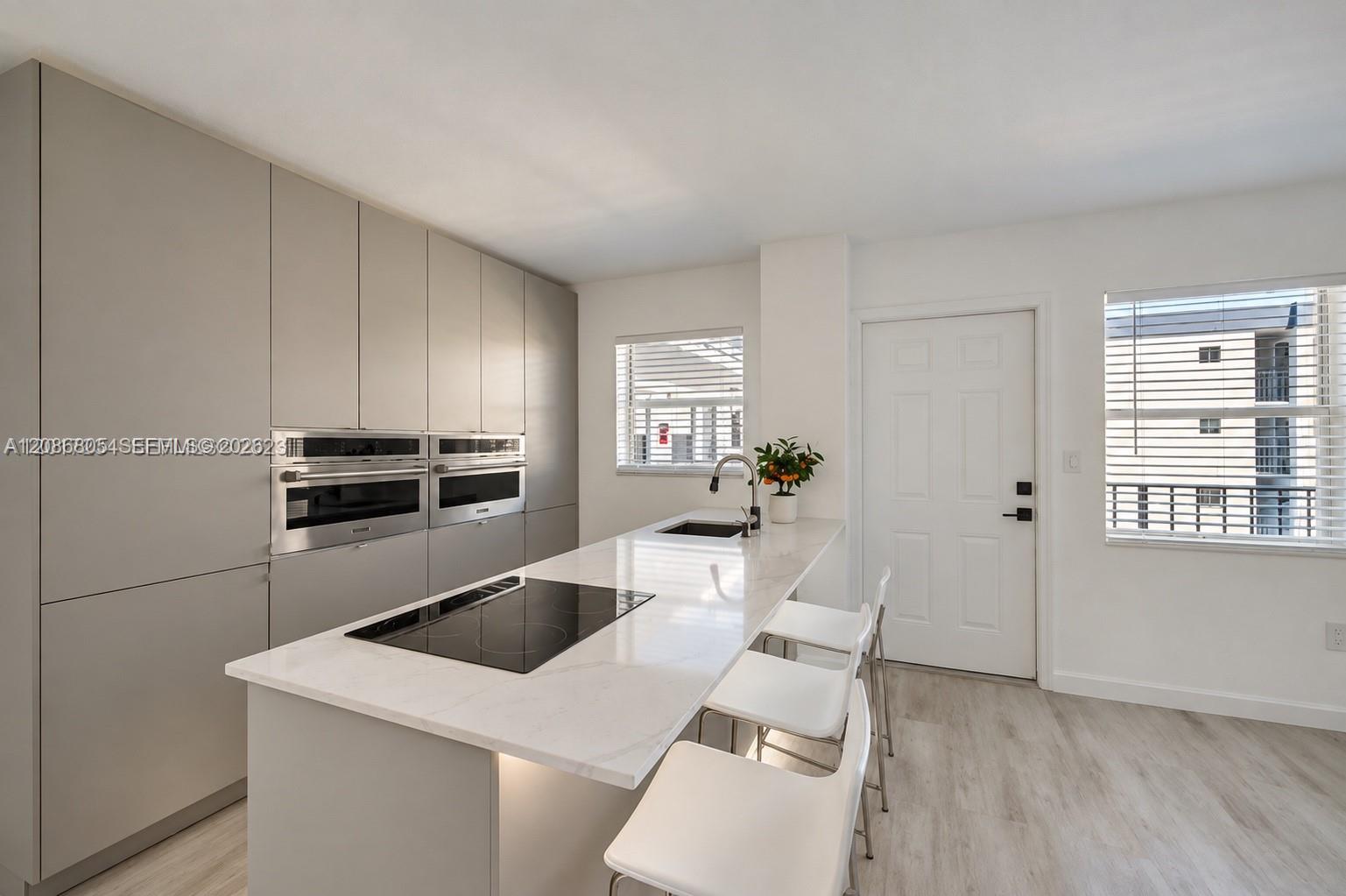1720 Jefferson St # 511, Hollywood FL 33020