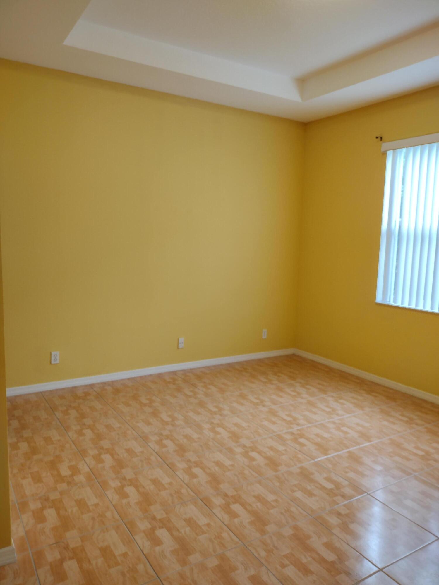 1738 PIERSIDE Circle — Photo 4
