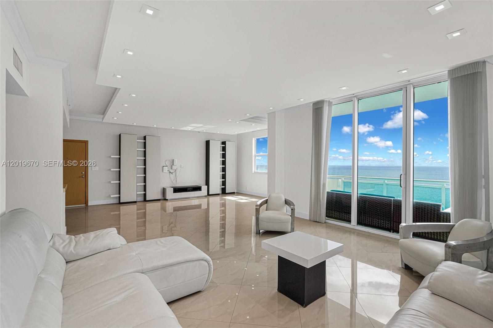 3001 S Ocean Dr # 1611, Hollywood FL 33019
