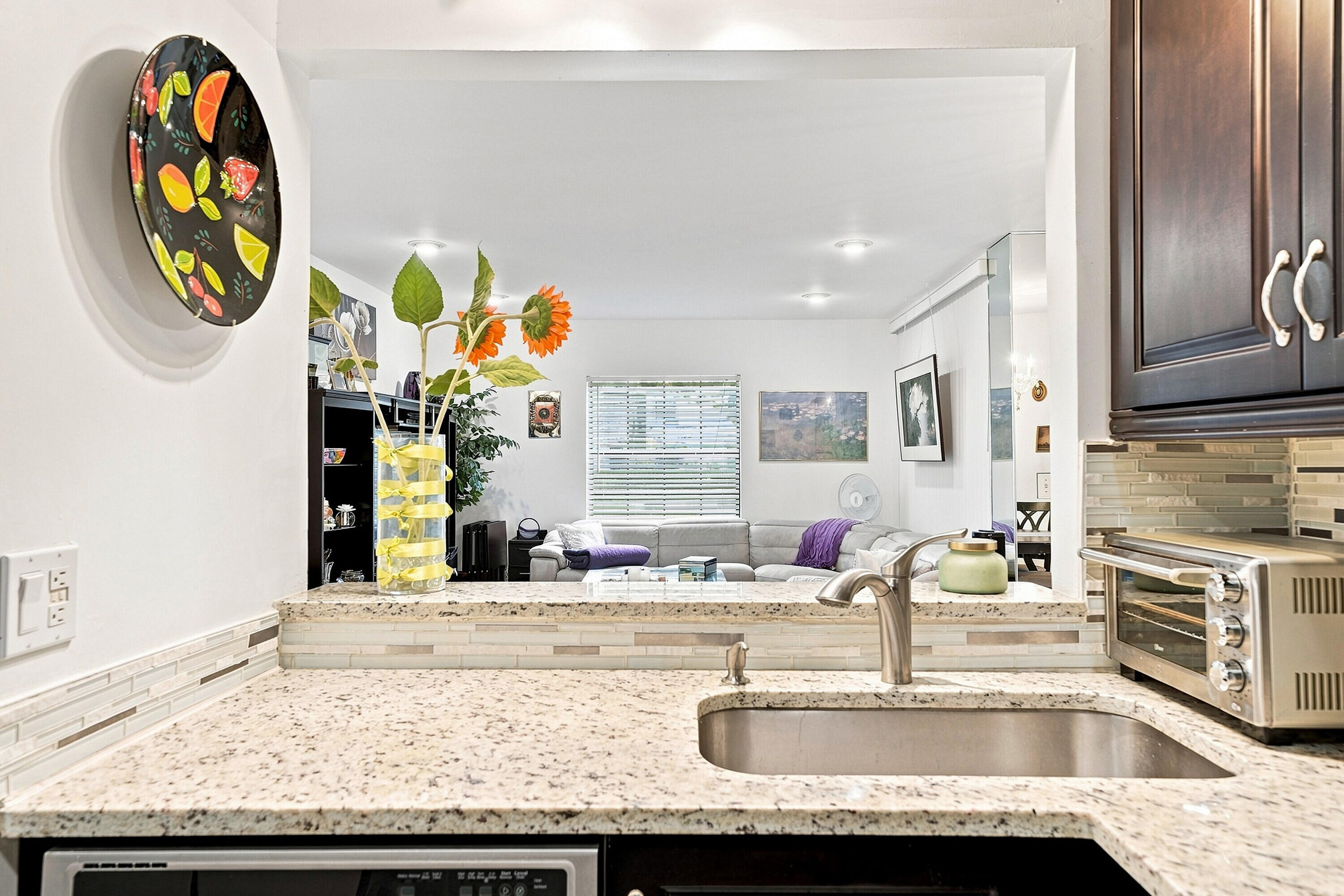 5450 VERONA Drive # H — Photo 5