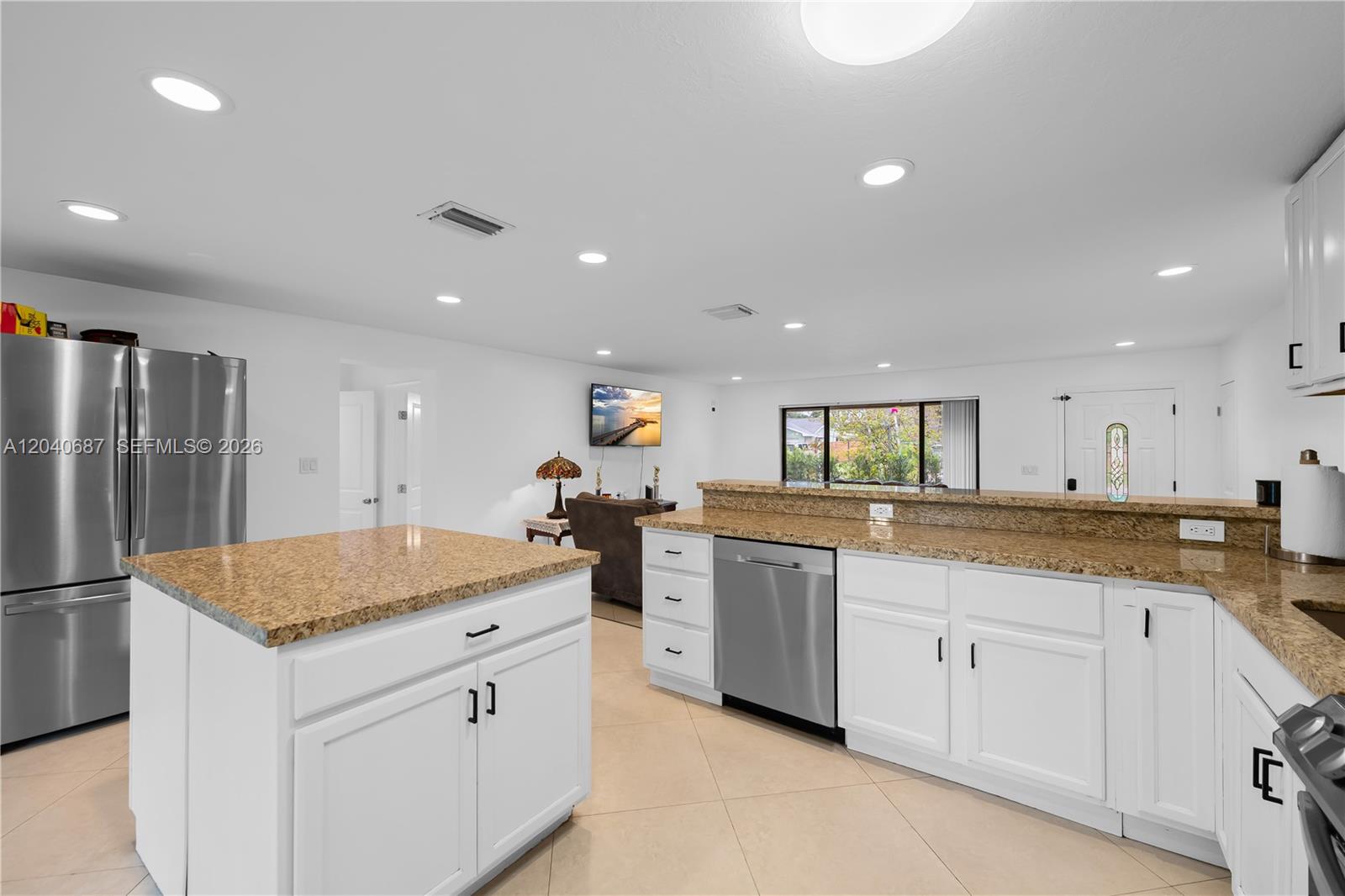 6839 Tradewind Way, Lake Worth FL 33462