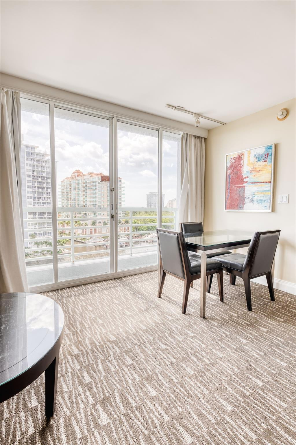 2670 E Sunrise Boulevard # 826 — Photo 3