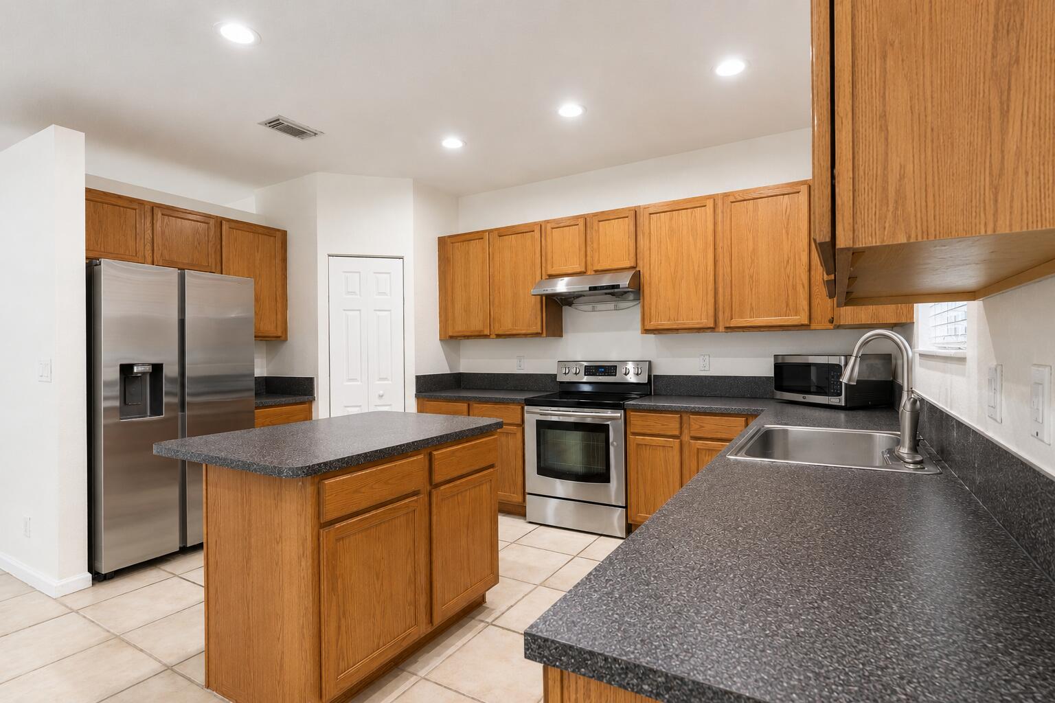 2789 S Evergreen Circle — Photo 4