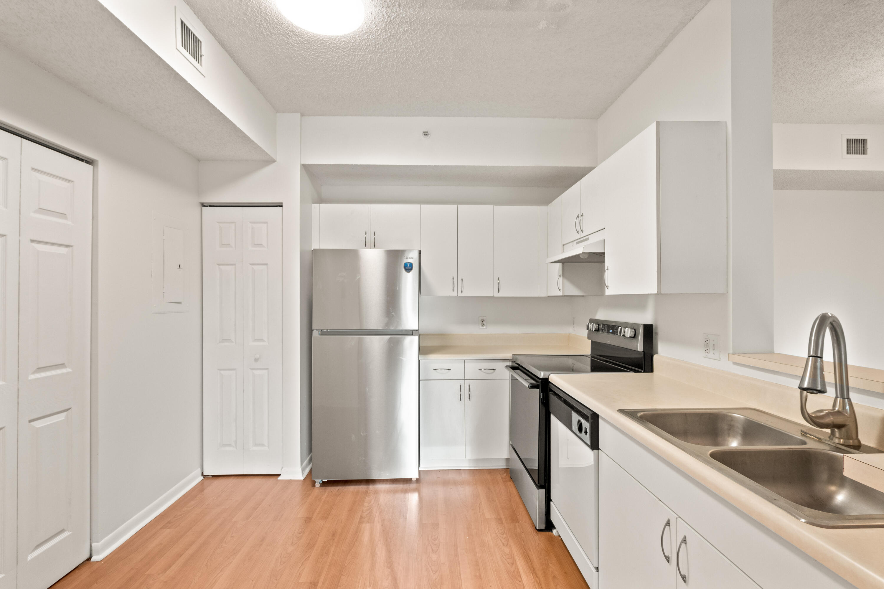 6960 SW 39TH Street # E205, Davie FL 33314