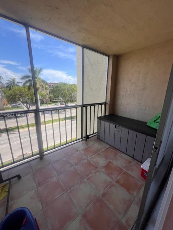 2000 Atlantic Shores Blvd # 404, Hallandale Beach FL 33009