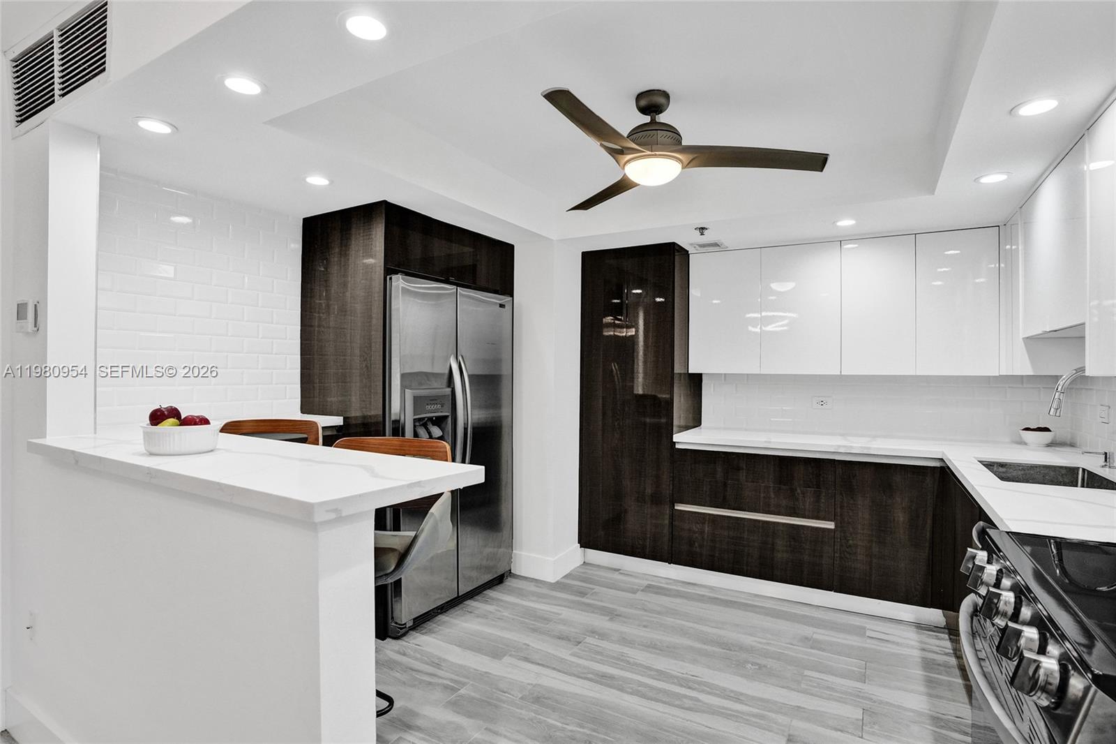 1201 S Ocean Dr # 1407S — Photo 5