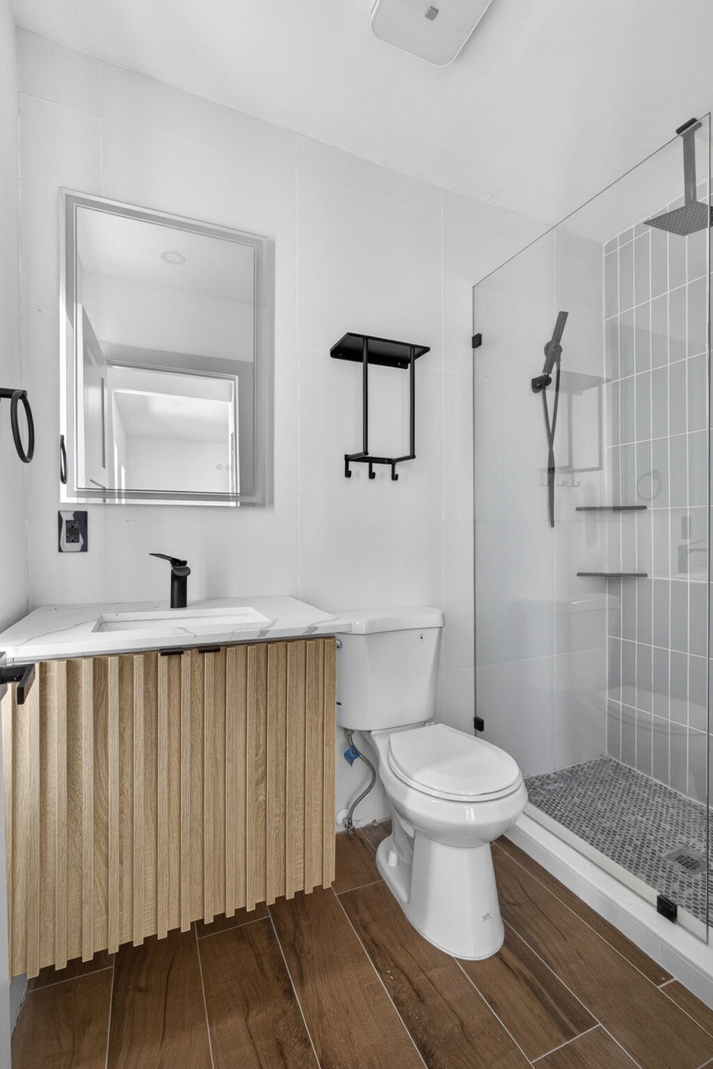 324 20th Street Unit 201 — Photo 5